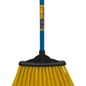 ESCOBA KIKA MODELO MAXXI ABANICO + PALO MADERA PINTADO Y ETIQUETADO. CAJA CON 12 PZAS